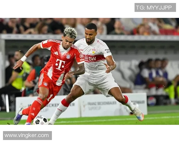 德甲卫冕冠军备战稳固冠军气息向光芒勇进