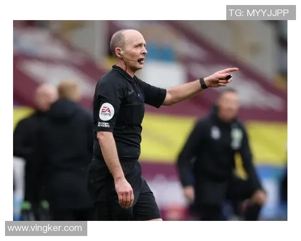 英超联赛升级VAR技术后引发争议,裁判公布备受批评的决定 英超联赛升级VAR技术后引发争议,裁判公布备受批评的决定